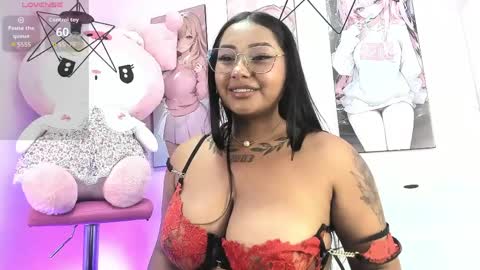 tinna noa online show from April 8, 2:44 am