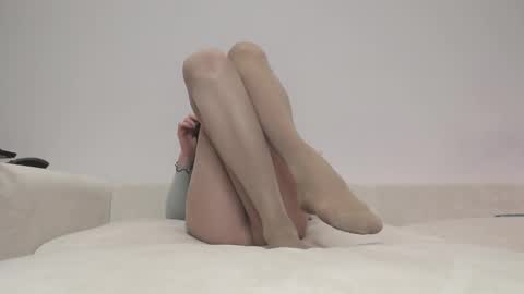 MissMagicLegs online show from March 1, 4:33 pm
