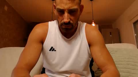 tinoclandestino online show from February 7, 10:41 am