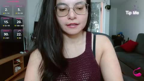 Tiny Caroline online show from April 21, 10:23 pm