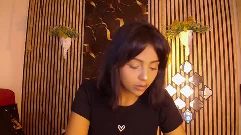 Snapshot of tiny_cherry chatting on May 13, 7:06 am Tiny online show from May 13, 7:06 am