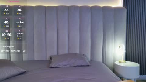 Tinny Dream online show from October 22, 8:41 pm