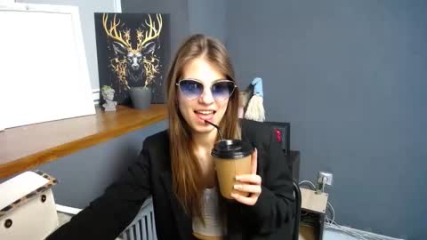 Gloria online show from March 10, 7:21 am