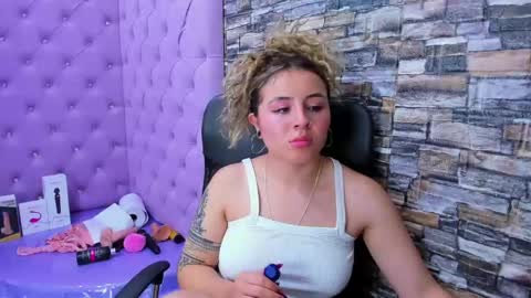 tiny online show from December 21, 9:55 am