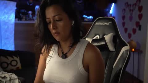 Ana Molly online show from February 13, 7:10 pm