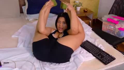 Snapshot of tiny_whore18 chatting on June 10, 3:11 pm tiny_whore18 online show from June 10, 3:11 pm