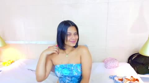Snapshot of tiny_whore18 chatting on July 26, 7:37 am tiny_whore18 online show from July 26, 7:37 am