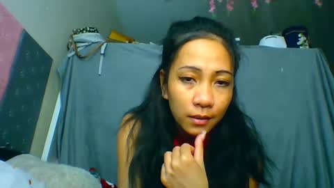 Tinyasian911718 sweetinyasian instagram online show from December 23, 3:12 pm