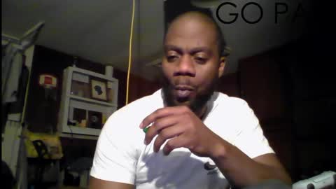 tinycock_1979 online show from December 4, 6:22 am