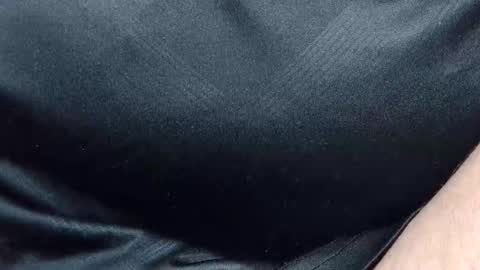 tinypecker6 online show from November 20, 3:01 pm