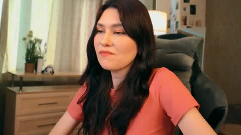 Polly online show from April 16, 1:34 pm