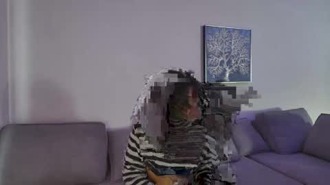 Snapshot of tinytindra chatting on March 26, 5:13 am Tindra Tiny online show from March 26, 5:13 am