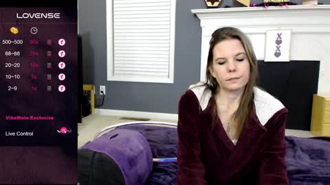 Snapshot of tinyvixxen chatting on January 17, 2:39 am V - Read the bio please thanks. online show from January 17, 2:39 am