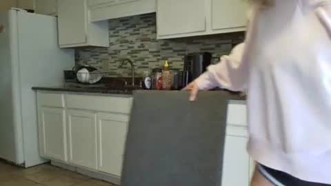 tinywithtiddies online show from November 3, 2:07 pm