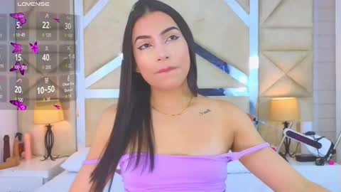 Tiphani Walker online show from September 14, 11:26 pm