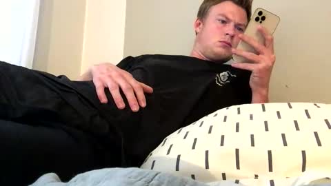 tippedrobin4830 online show from November 11, 1:55 pm