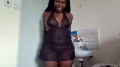 Snapshot of tipsynsassy chatting on July 10, 12:19 pm tipsynsassy online show from July 10, 12:19 pm