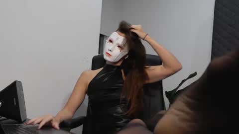 Tinks online show from February 20, 6:19 am