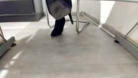 Anna online show from January 11, 4:23 pm