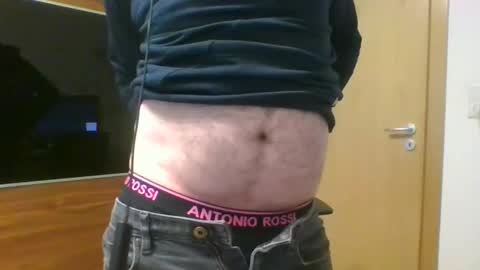 Tirolerboy27 online show from December 17, 1:49 pm