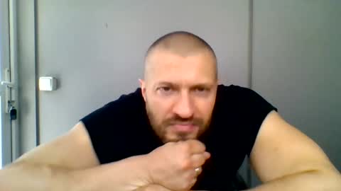 Snapshot of titan_heart chatting on June 24, 7:29 am titan_heart online show from June 24, 7:29 am