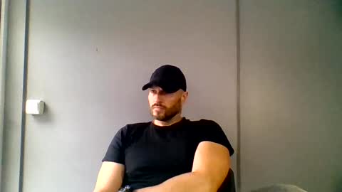 Snapshot of titan_heart chatting on July 24, 10:24 am titan_heart online show from July 24, 10:24 am