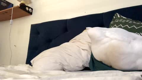 Snapshot of titanenh chatting on February 2, 5:37 pm Titan online show from February 2, 5:37 pm