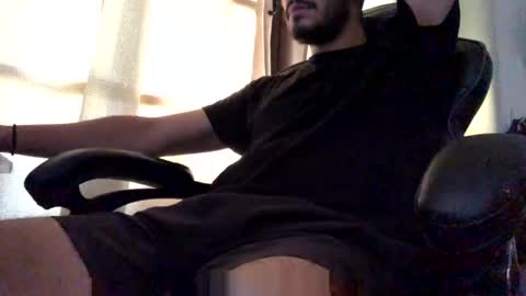 Snapshot of titanenh chatting on March 5, 9:48 pm Titan online show from March 5, 9:48 pm