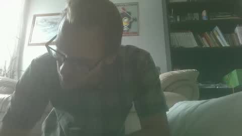 Snapshot of titlovercums chatting on December 15, 5:17 pm titlovercums online show from December 15, 5:17 pm