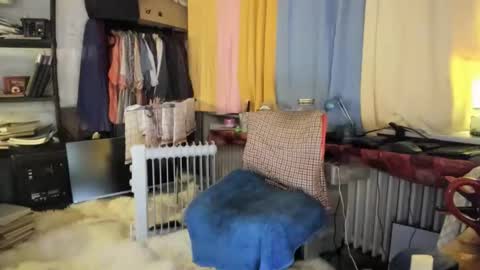 liebe es mich nackt vor der cam zu zeigen online show from April 23, 7:09 am