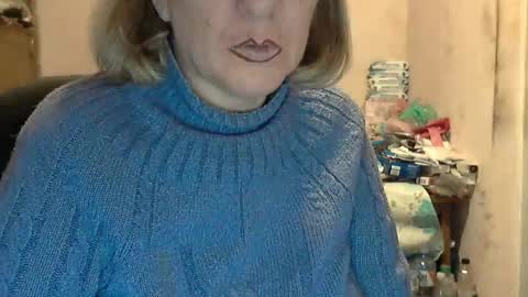 Snapshot of tittylina chatting on December 9, 1:40 am tittylina online show from December 9, 1:40 am