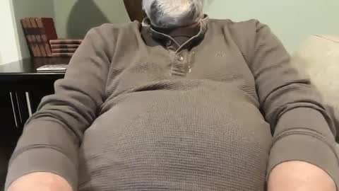 Snapshot of tjbear101 chatting on February 9, 1:14 pm tjbear101 online show from February 9, 1:14 pm