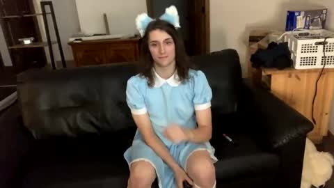 tjfemboi5641 online show from November 4, 1:27 am