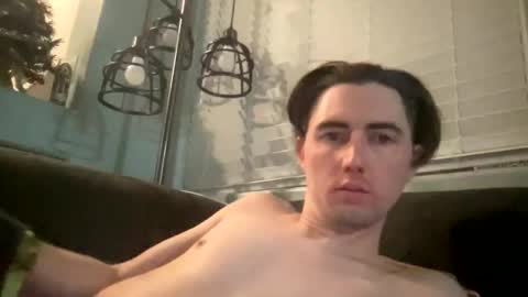 Snapshot of tlayne410 chatting on November 11, 10:15 am tlayne410 online show from November 11, 10:15 am