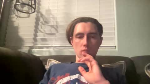 Snapshot of tlayne410 chatting on November 29, 9:12 am tlayne410 online show from November 29, 9:12 am