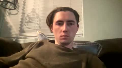 Snapshot of tlayne410 chatting on December 14, 8:09 am tlayne410 online show from December 14, 8:09 am