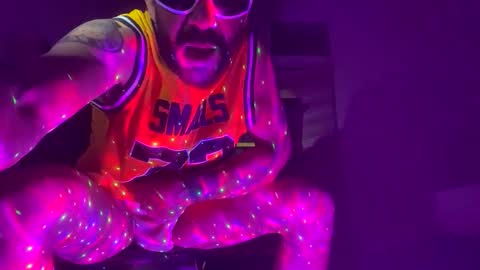 Snapshot of tmac1377 chatting on October 26, 4:07 am tmac1377 online show from October 26, 4:07 am