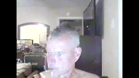 Snapshot of tnash24 chatting on November 22, 2:21 am tx46m online show from November 22, 2:21 am