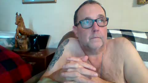 Vols online show from March 6, 10:15 pm