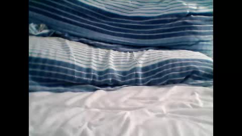 Snapshot of tobi33333 chatting on October 7, 12:46 pm Tobi online show from October 7, 12:46 pm