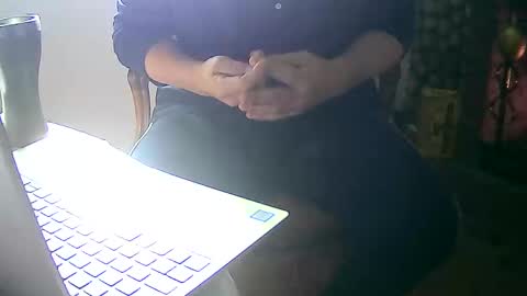 Snapshot of tobikoyuzu chatting on December 27, 1:07 pm Tobiko online show from December 27, 1:07 pm