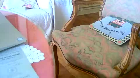 Snapshot of tobikoyuzu chatting on January 7, 12:20 pm Tobiko online show from January 7, 12:20 pm