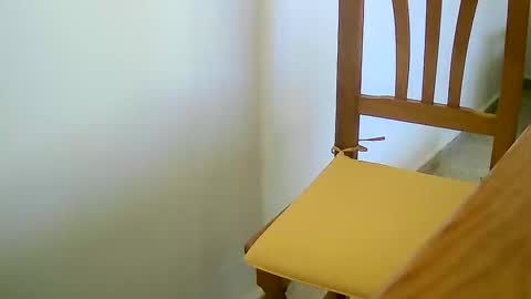 Snapshot of tobikoyuzu chatting on January 12, 12:23 pm Tobiko online show from January 12, 12:23 pm