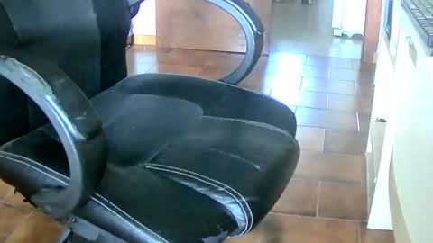 Snapshot of tobikoyuzu chatting on January 13, 4:08 pm Tobiko online show from January 13, 4:08 pm