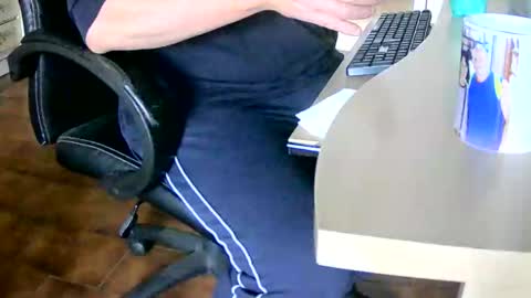 Snapshot of tobikoyuzu chatting on January 27, 10:38 am Tobiko online show from January 27, 10:38 am