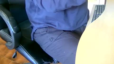 Snapshot of tobikoyuzu chatting on February 2, 12:57 pm Tobiko online show from February 2, 12:57 pm