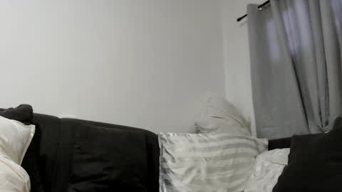 LuckyLaura online show from November 16, 7:36 am