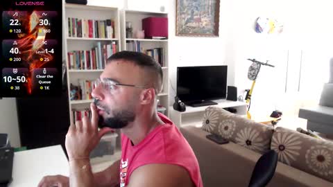 Snapshot of todd_dantes chatting on September 13, 10:48 am Todd online show from September 13, 10:48 am