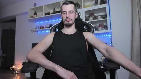 Snapshot of toddclaytonn chatting on December 15, 10:36 pm Todd online show from December 15, 10:36 pm