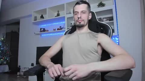 Snapshot of toddclaytonn chatting on January 6, 6:22 pm Todd online show from January 6, 6:22 pm